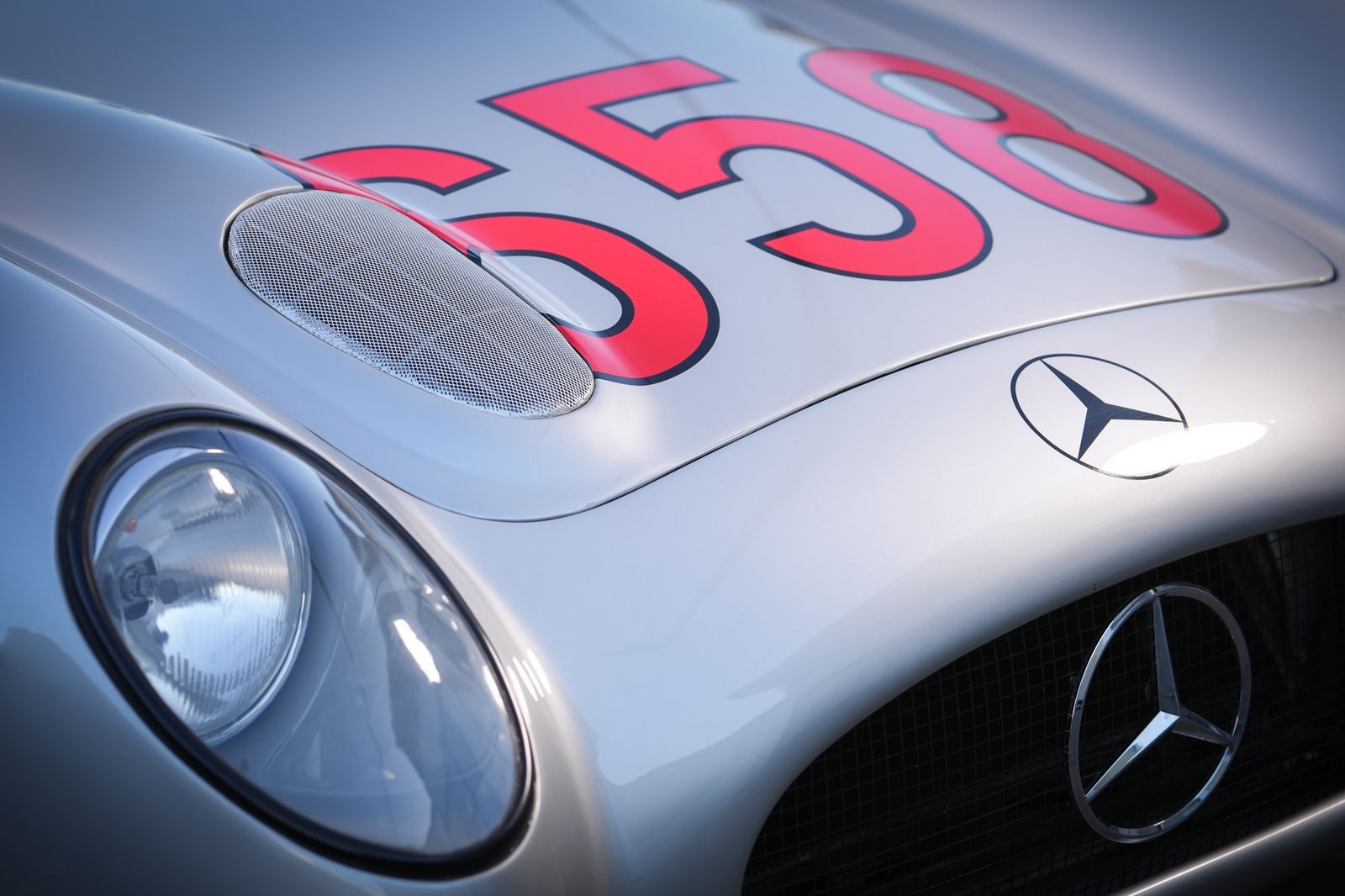 Mercedes 300 SLR Reborn